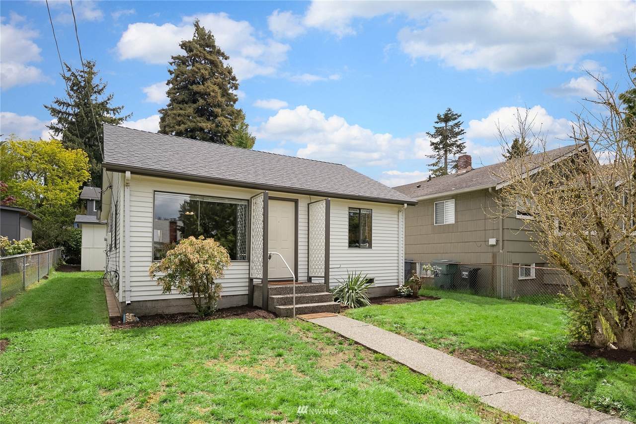 9040 10th Avenue - Photo 1