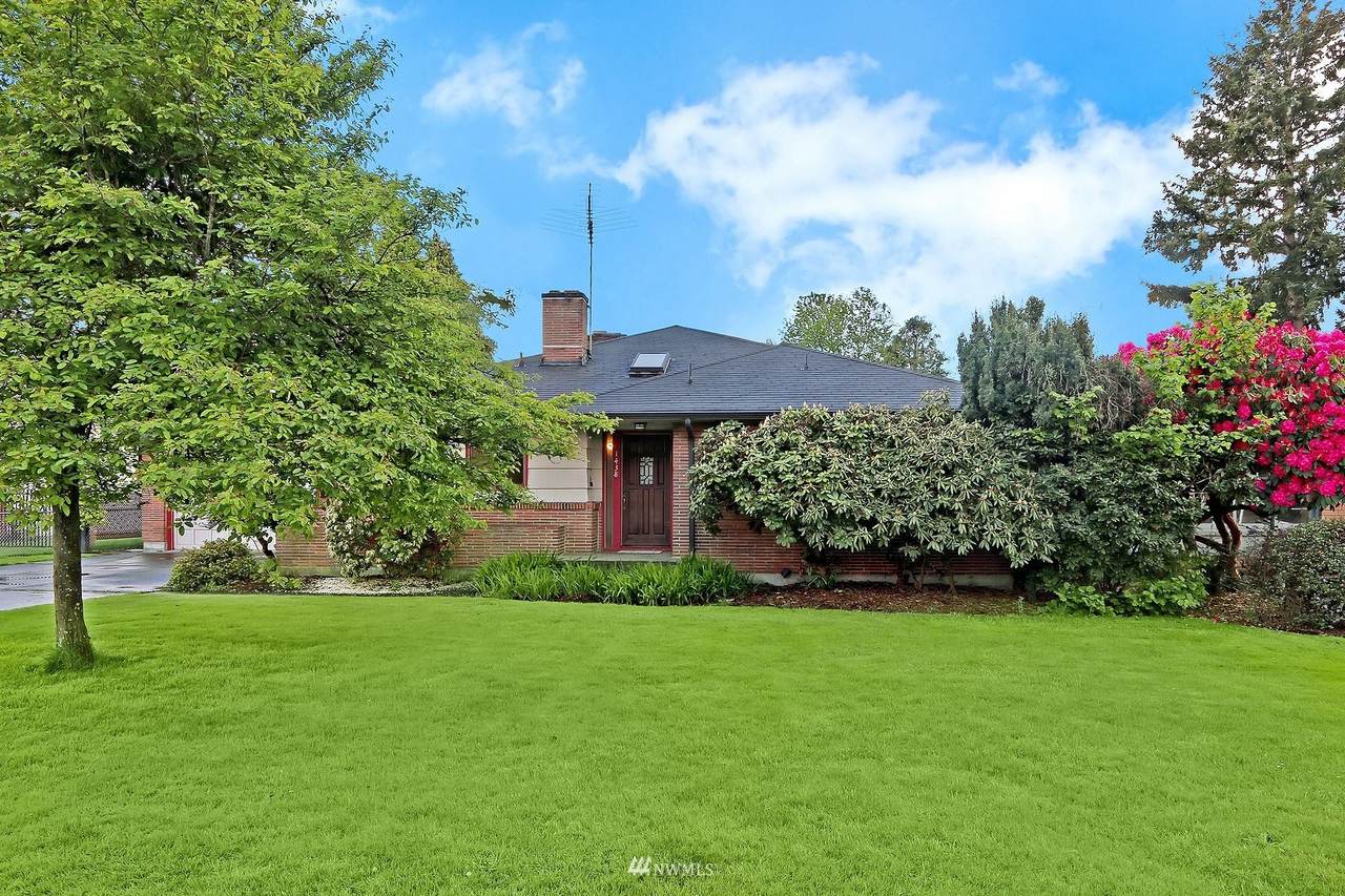 1438 Park Street - Photo 1
