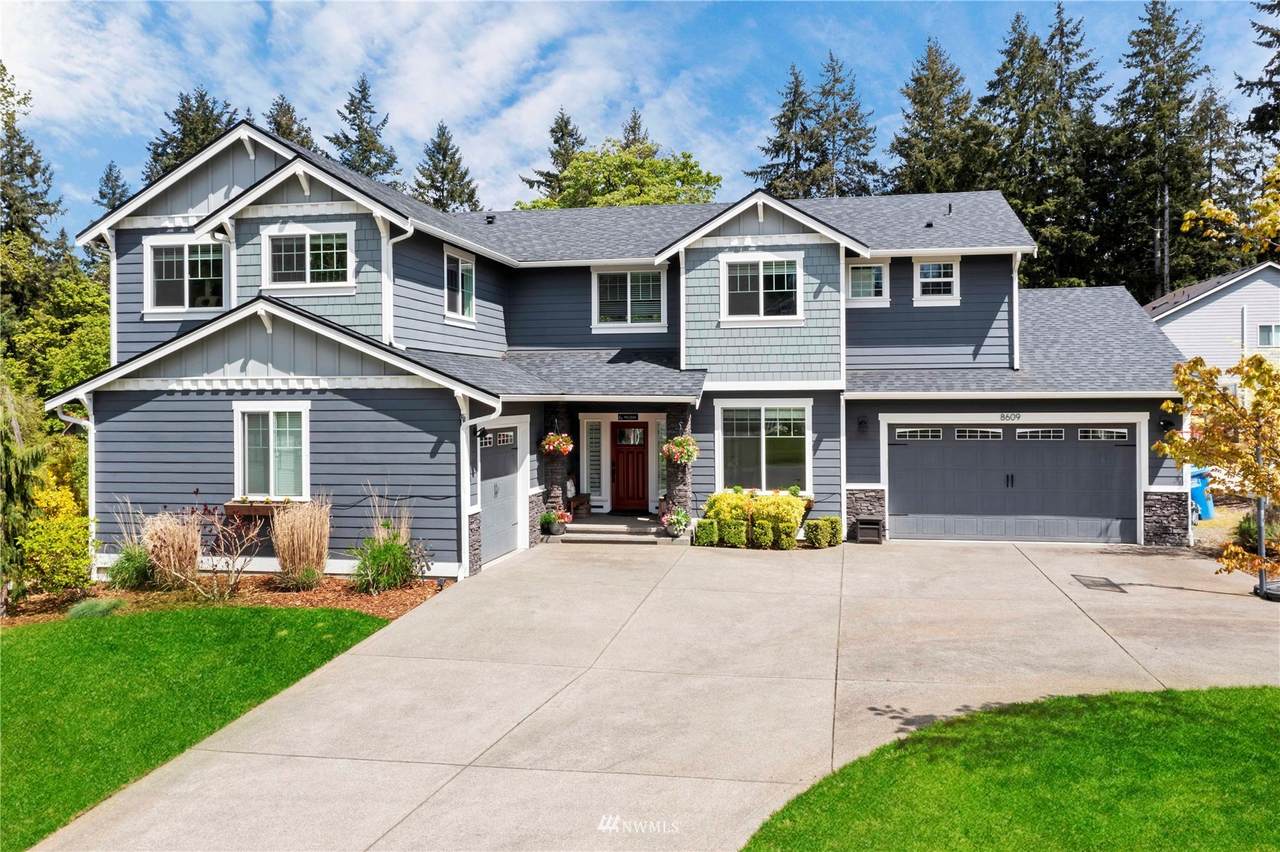 8609 72nd Avenue - Photo 1