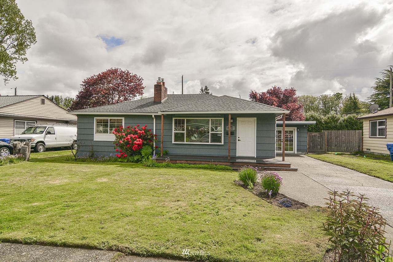10320 Dibble Avenue - Photo 1