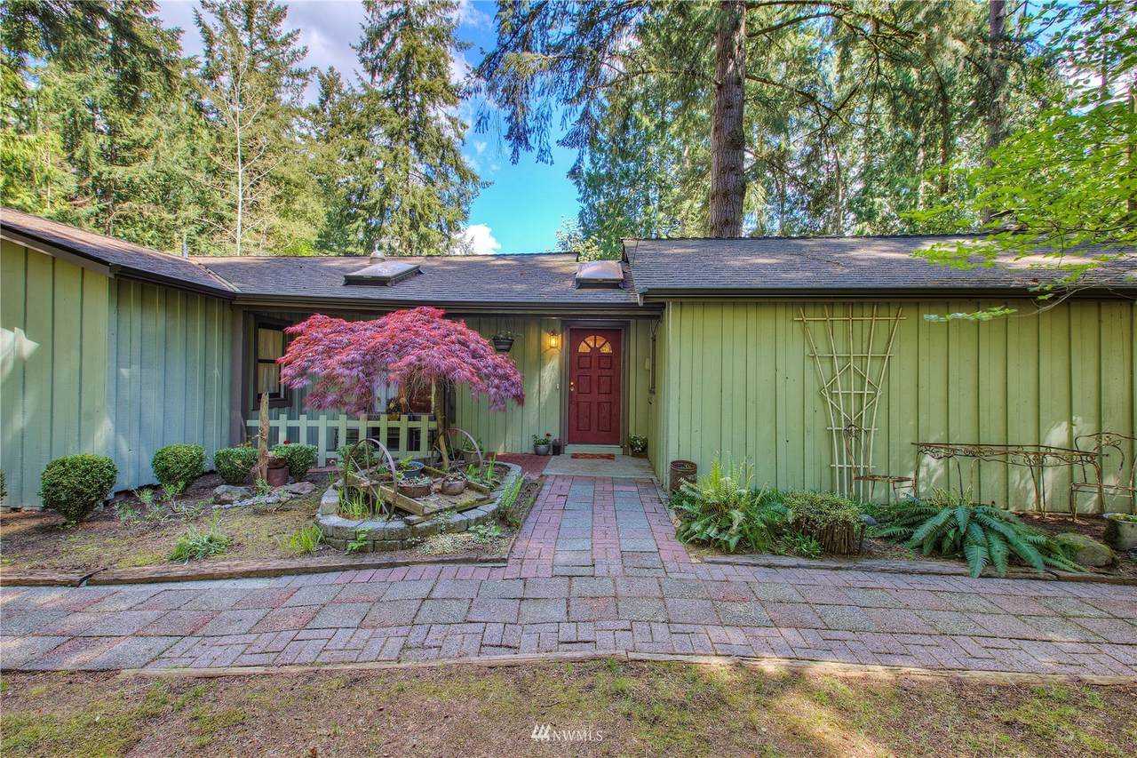 18260 120th Avenue - Photo 1