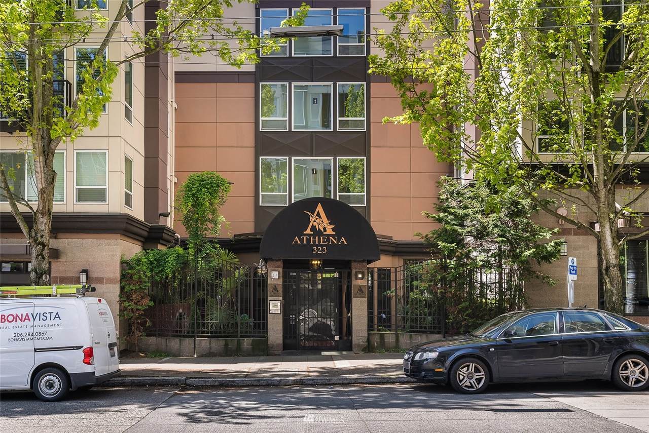 323 Queen Anne Avenue - Photo 1