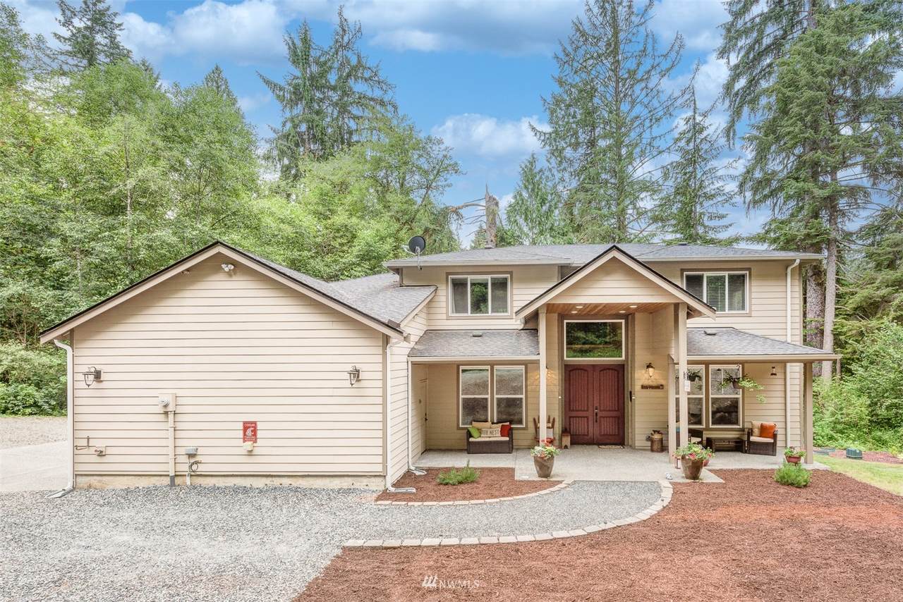 1018 175th Avenue - Photo 1