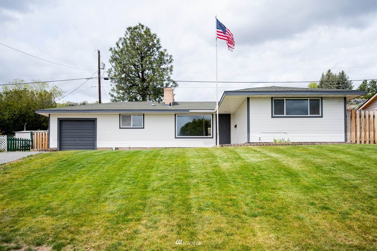 401 Patrick Road - Photo 1