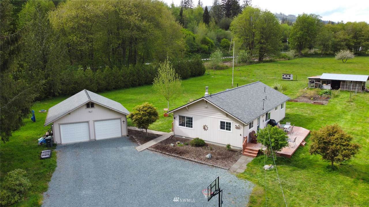 202 Valley Highway - Photo 1