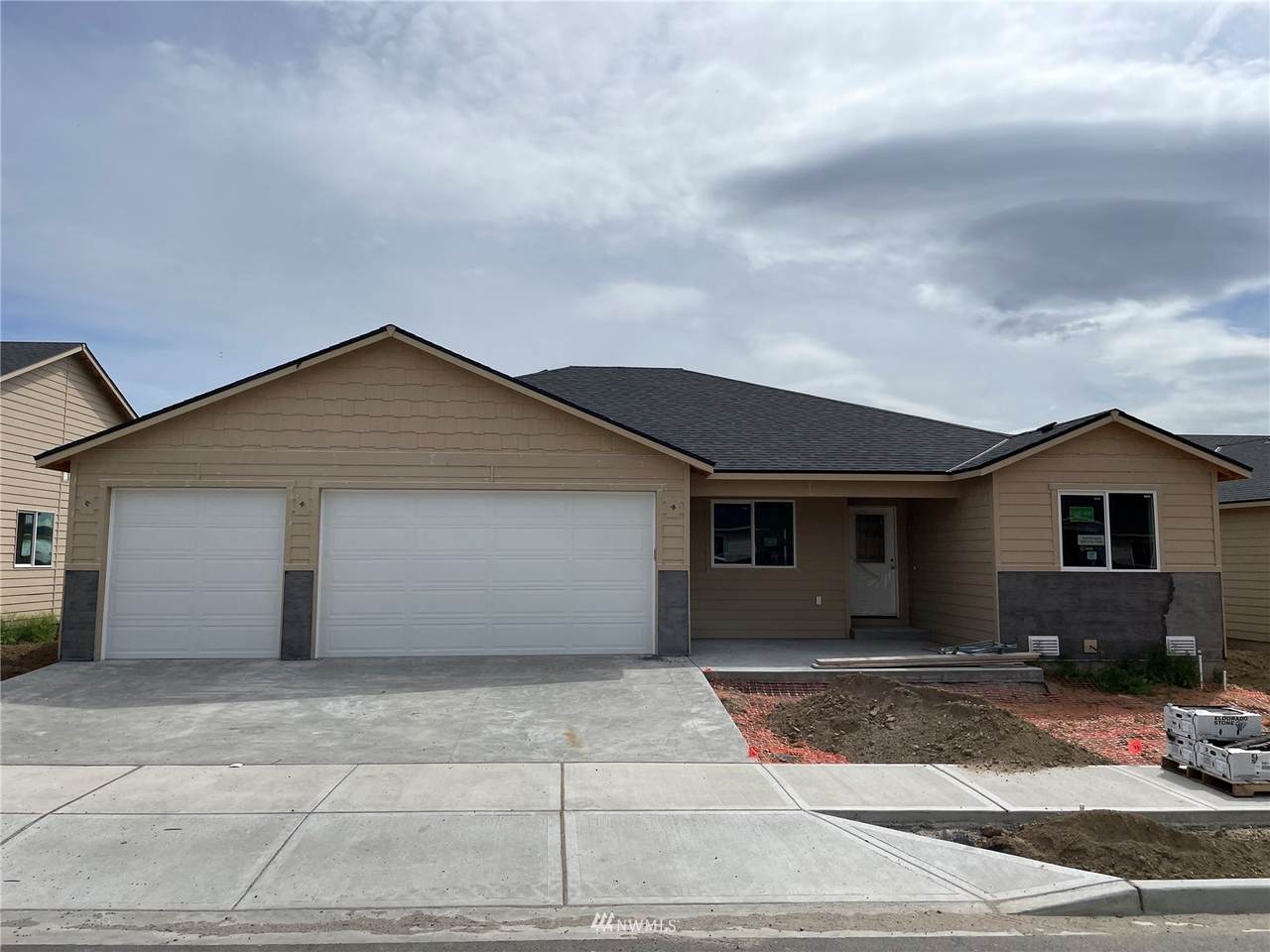 183 Emma Drive - Photo 1