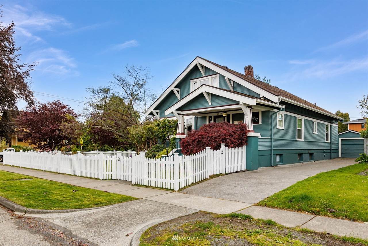2405 Park Street - Photo 1