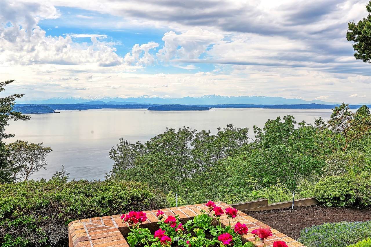 10419 Marine View Drive - Photo 1