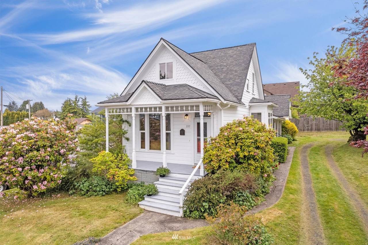 335 Columbia Street - Photo 1