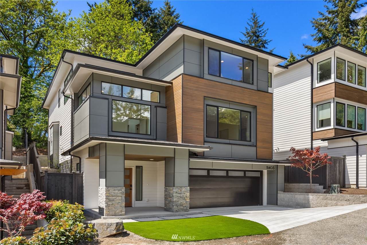 11403 115th Avenue - Photo 1