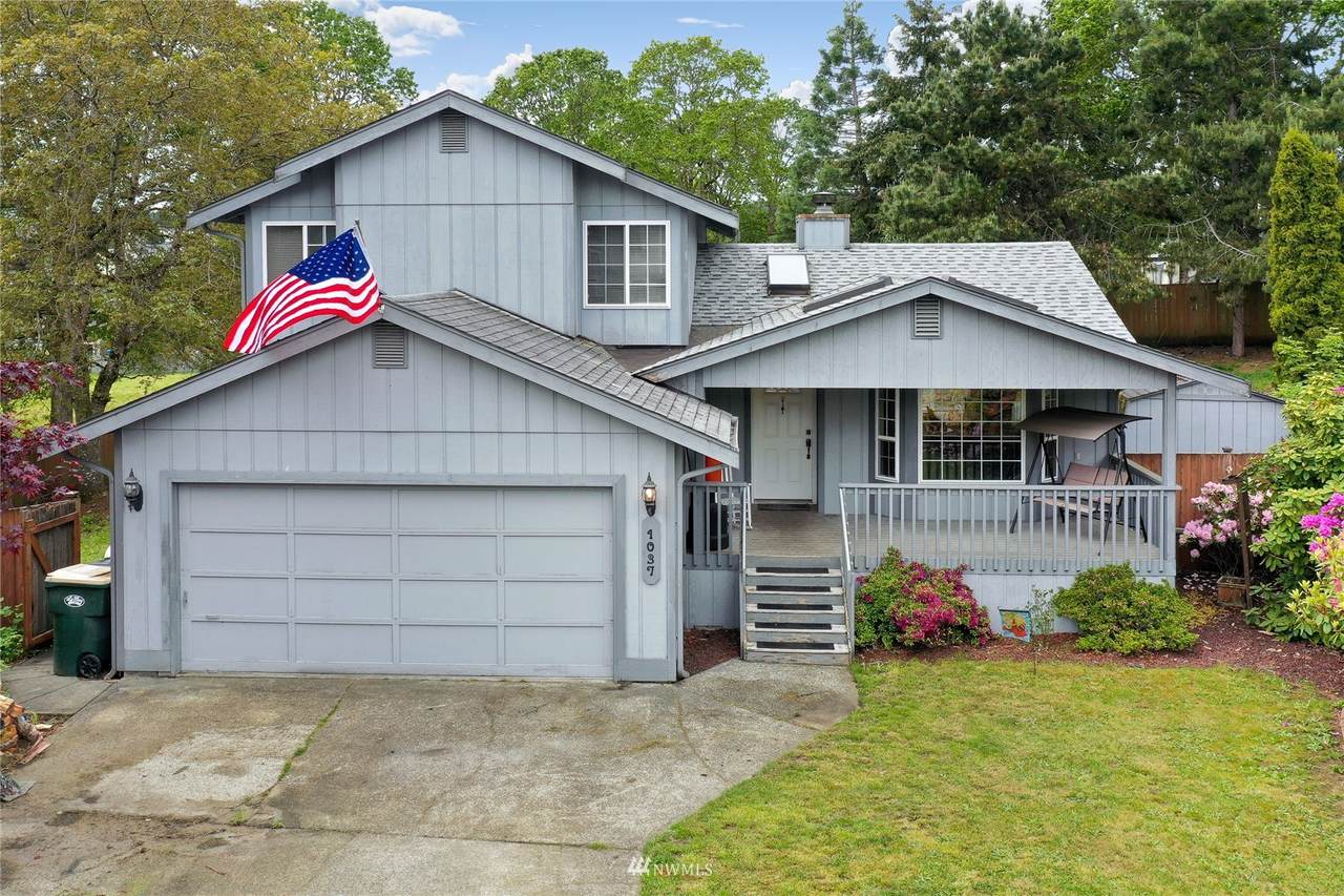 1037 Shadberry Court - Photo 1