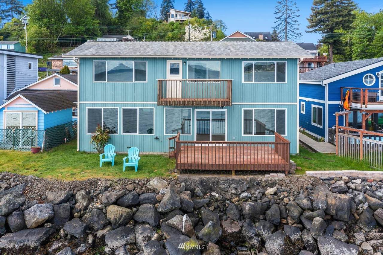 1819 Bay Street - Photo 1