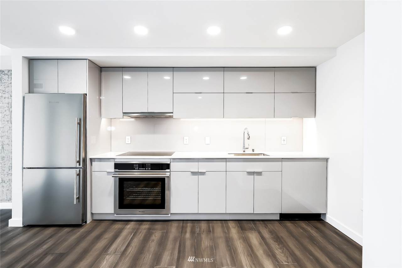 450 Main Street - Photo 1