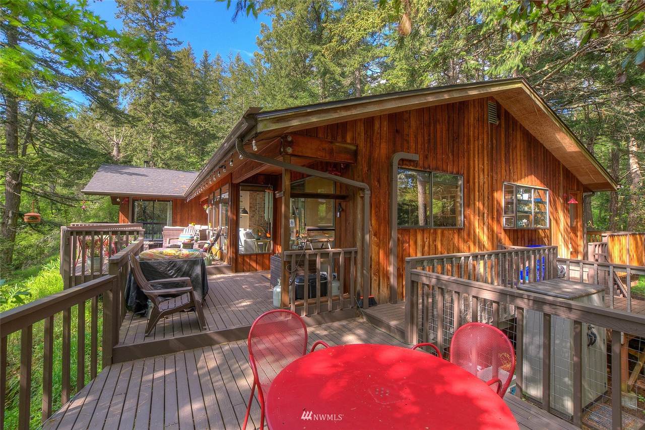 237 Lindsay Way - Photo 1
