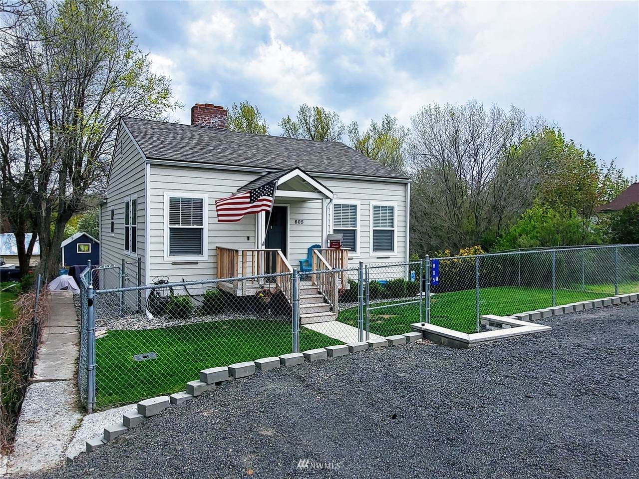 805 Sinclair Street - Photo 1