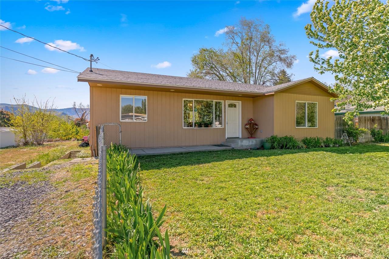 632 Grover Place - Photo 1