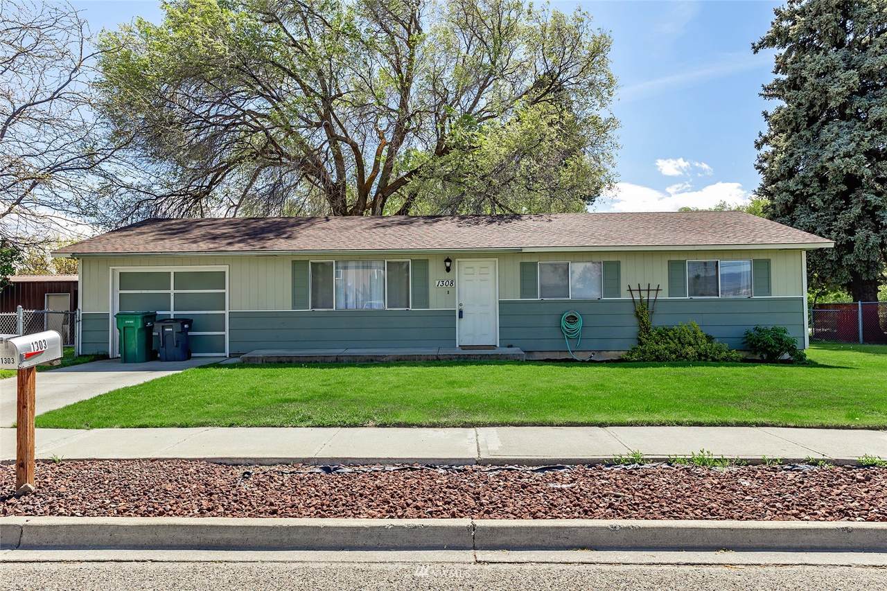 1308 15th Avenue - Photo 1
