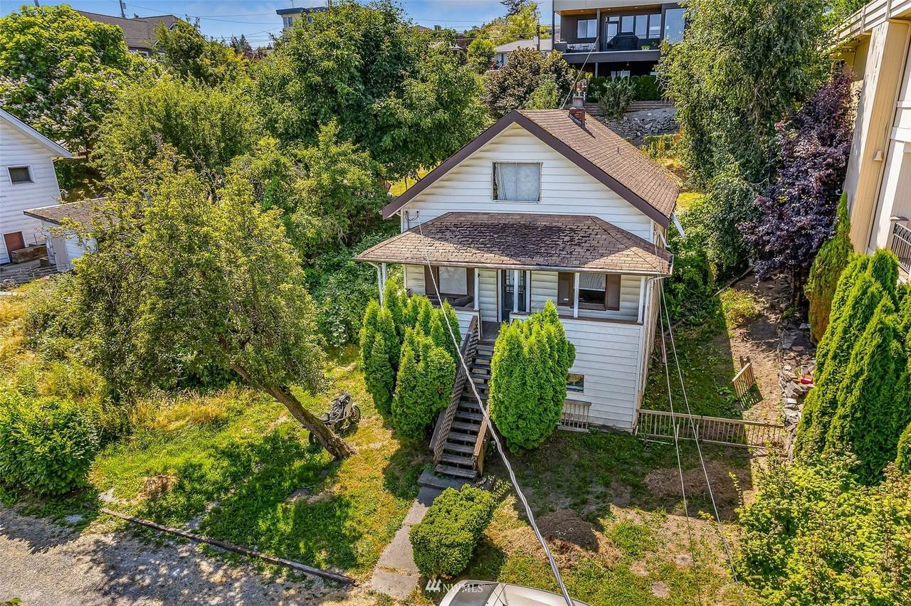 3417 34th Avenue - Photo 1