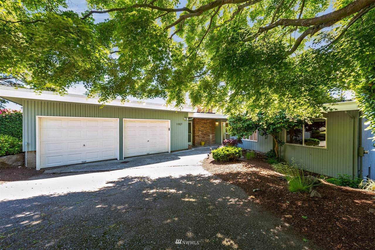 11927 26th Place - Photo 1