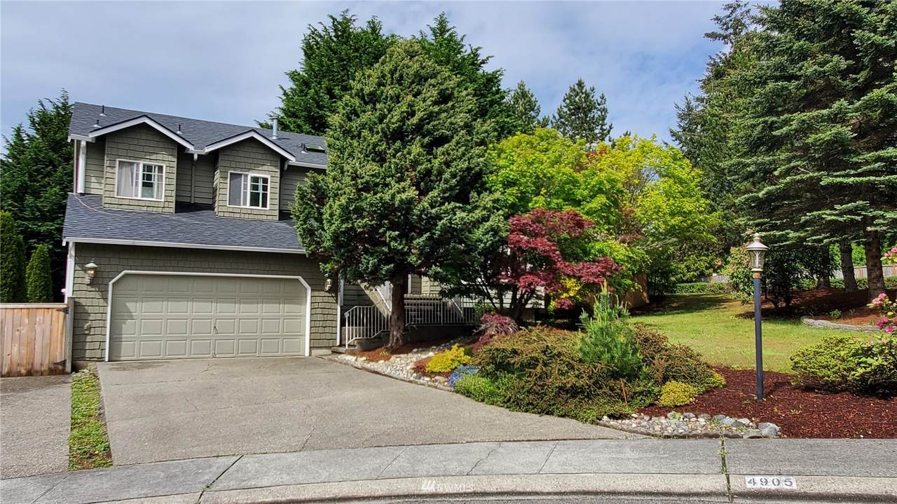 4905 145th Street - Photo 1