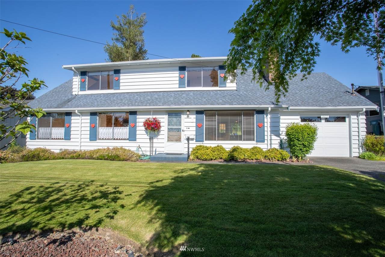 3627 66th Avenue - Photo 1