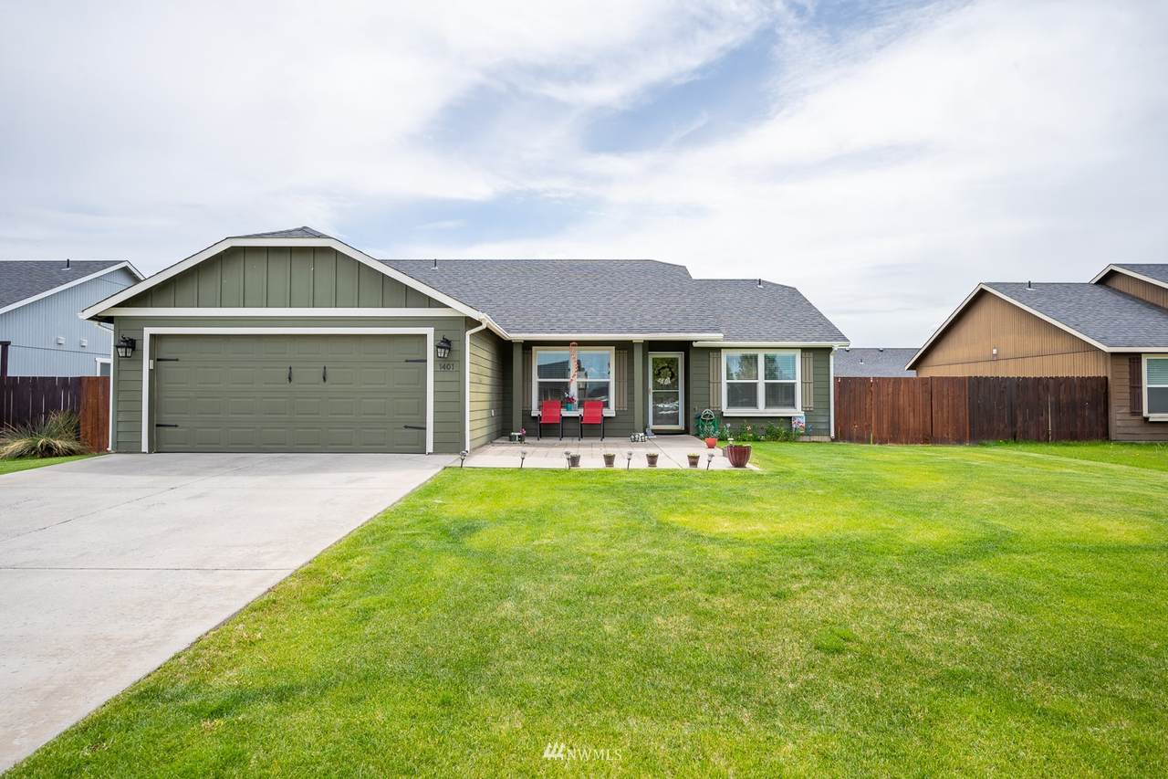 1401 Raymond Drive - Photo 1