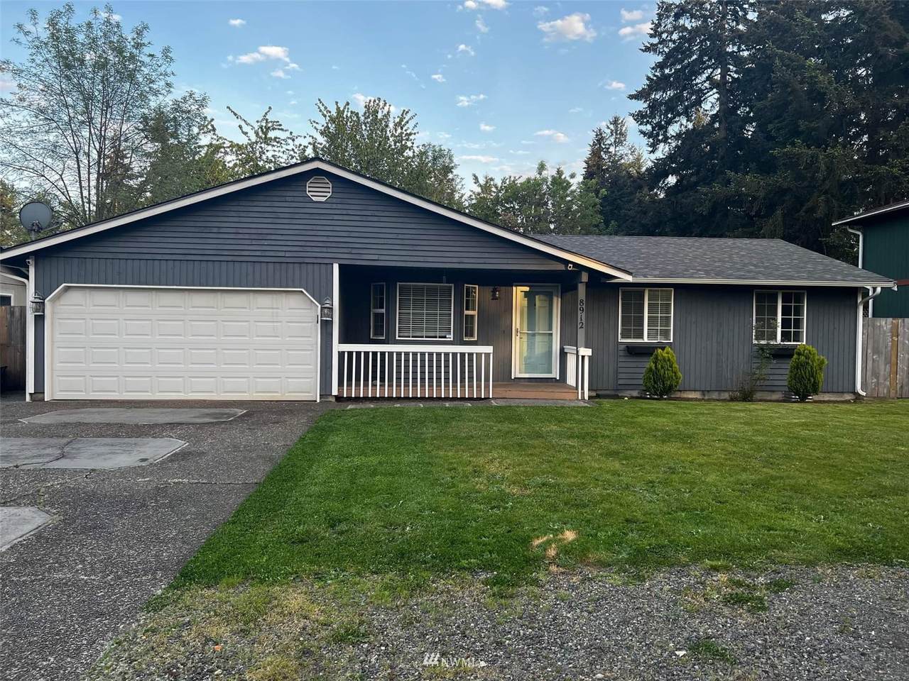 8912 158th Street - Photo 1