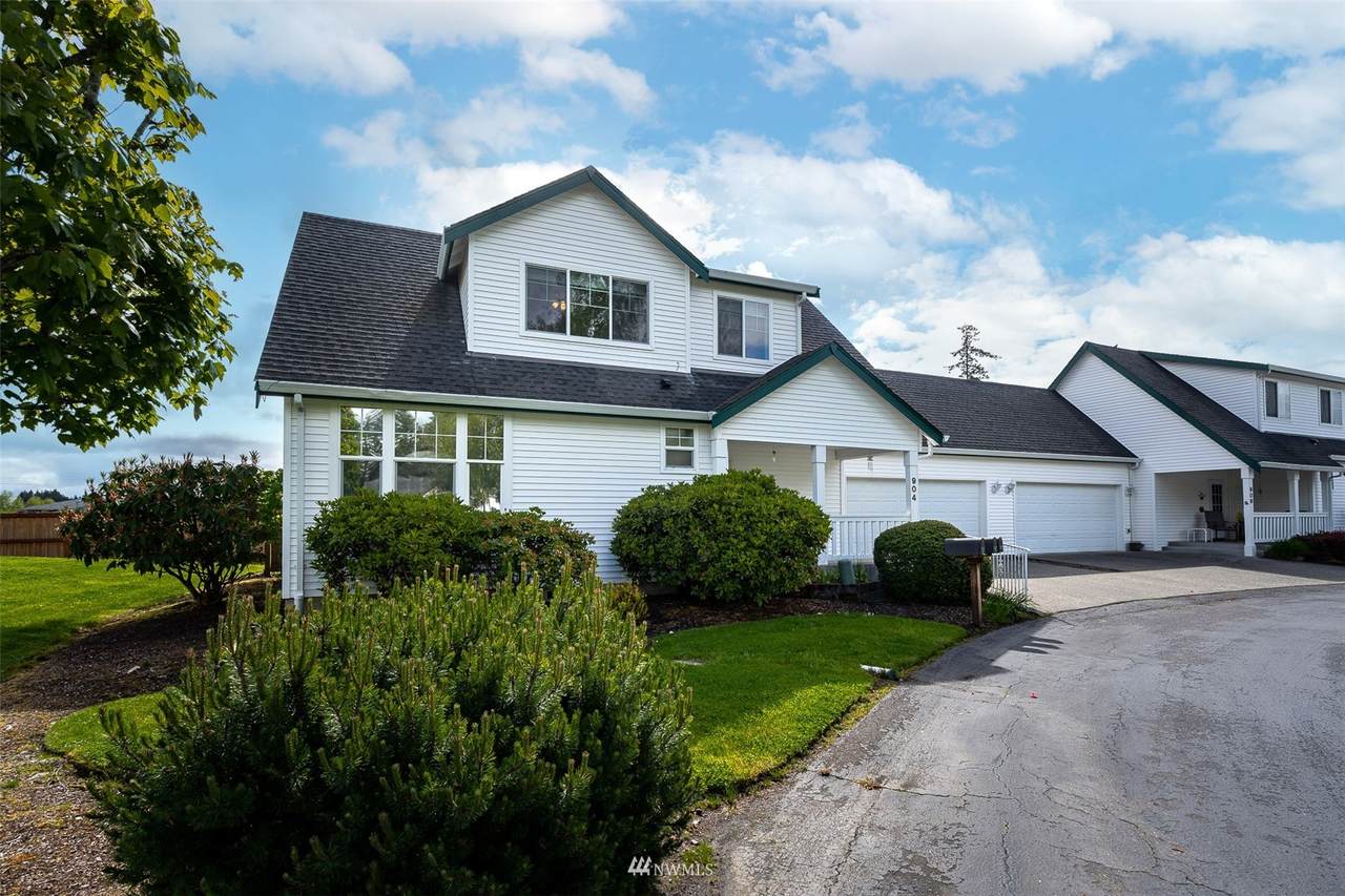 904 Landing Way - Photo 1