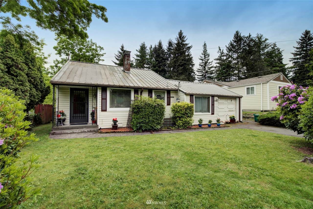 3259 97th Street - Photo 1