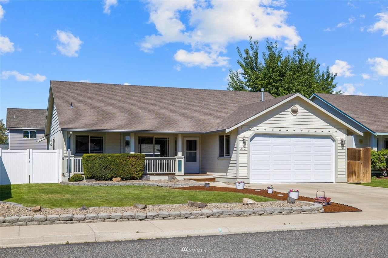 2301 Ellington Street - Photo 1