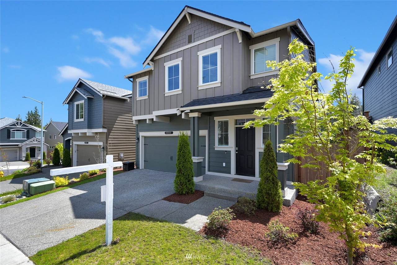 10008 13th Street - Photo 1