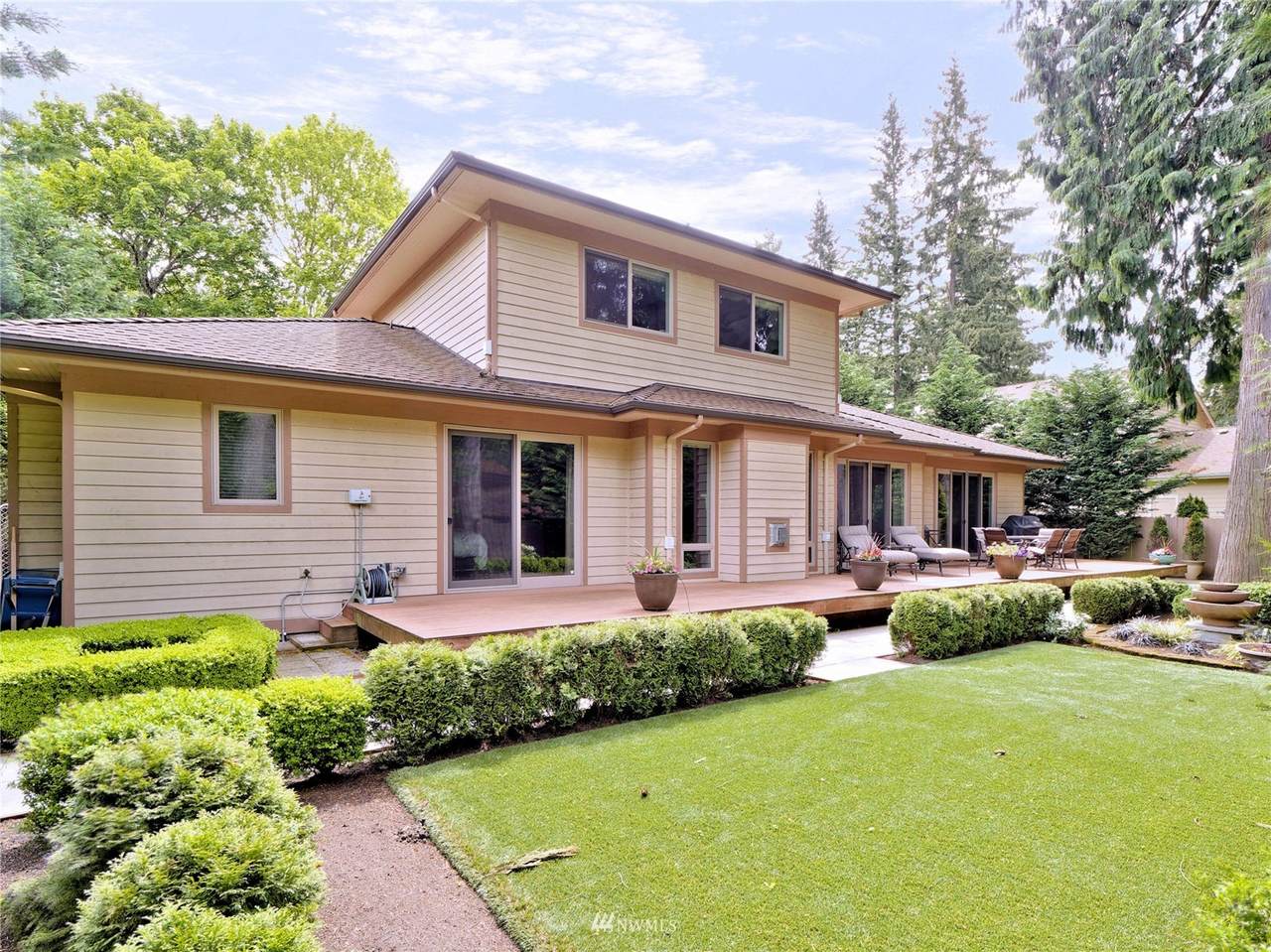 7116 132nd Street - Photo 1