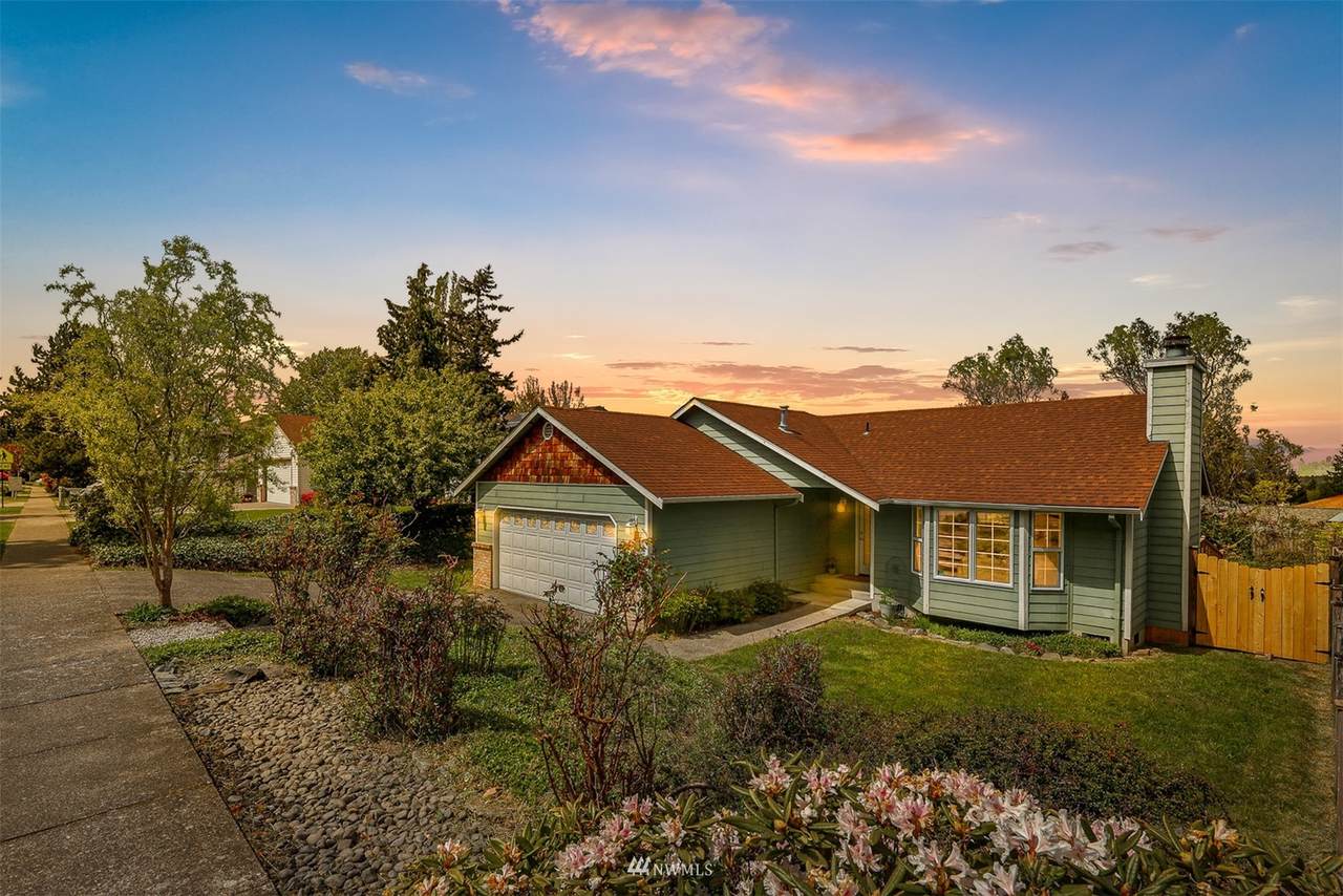 1336 Mcleod Road - Photo 1