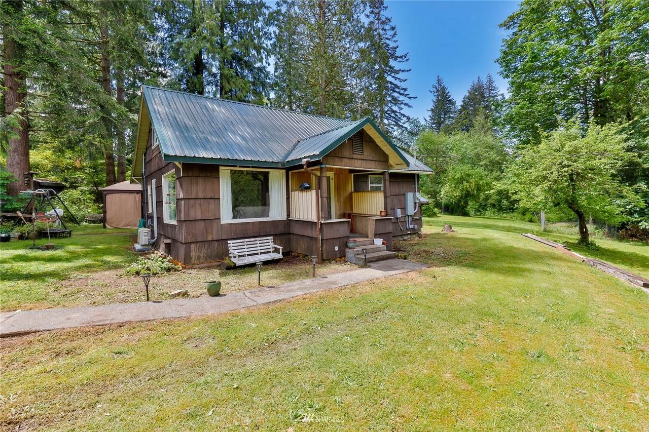 40109 60th Street - Photo 1