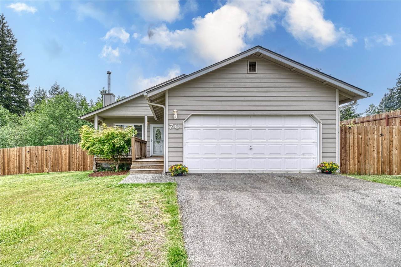 70 Laurel Road - Photo 1