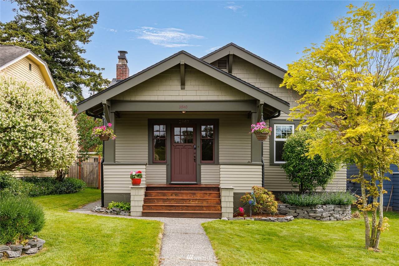 2840 Summer Street - Photo 1