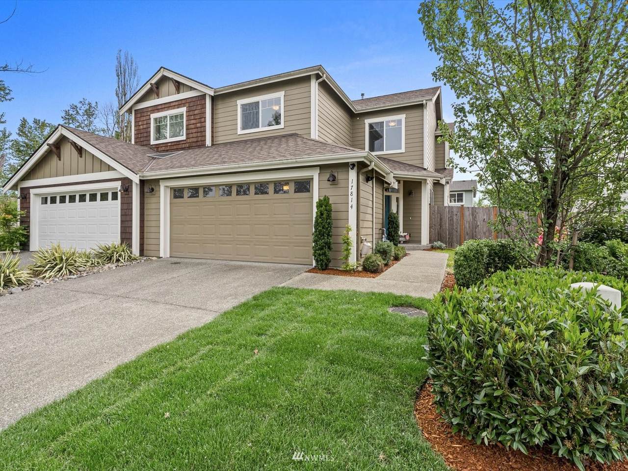 17814 155th Place - Photo 1