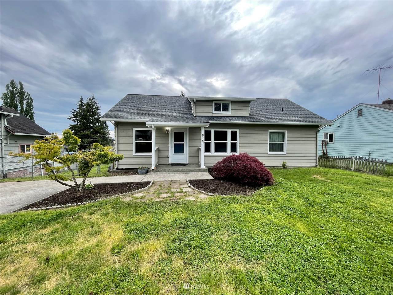 8628 Yakima Avenue - Photo 1