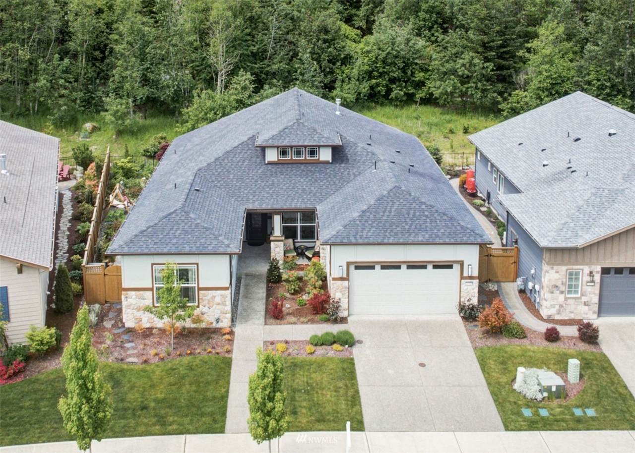 14310 190th Avenue - Photo 1