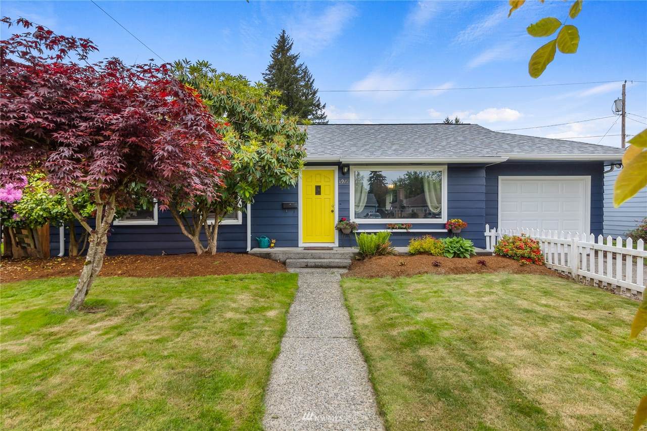 1977 Prospect Avenue - Photo 1