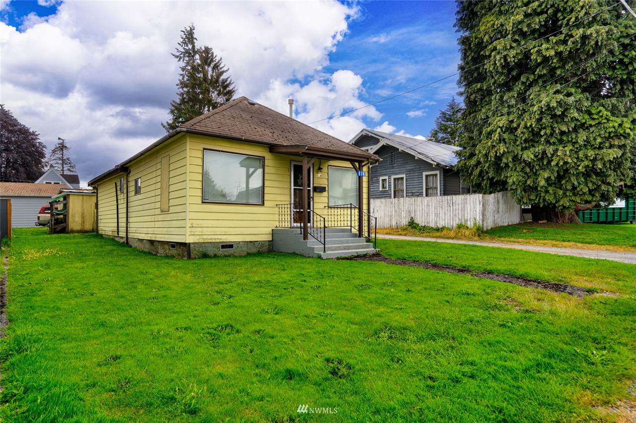 814 Greenleaf Avenue - Photo 1