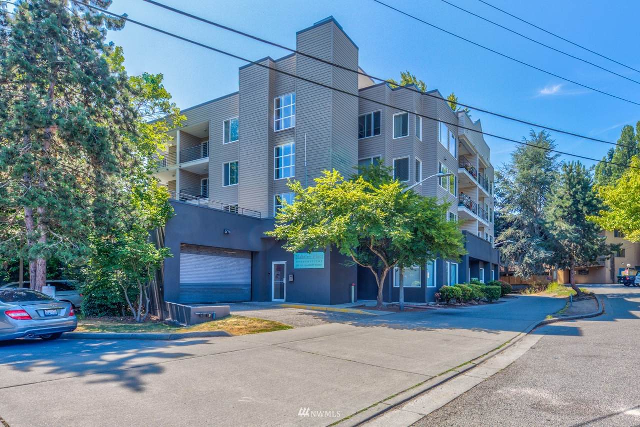 2301 Blakeley Street - Photo 1