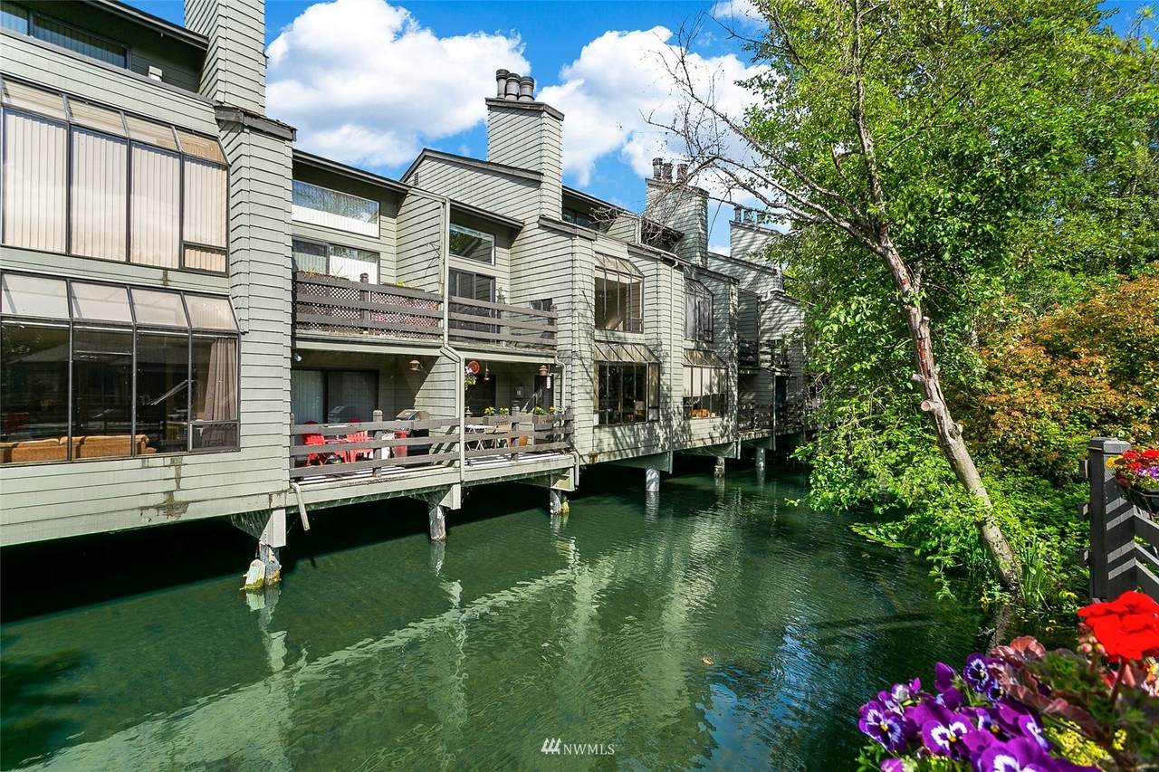 6 Lake Bellevue Drive - Photo 1