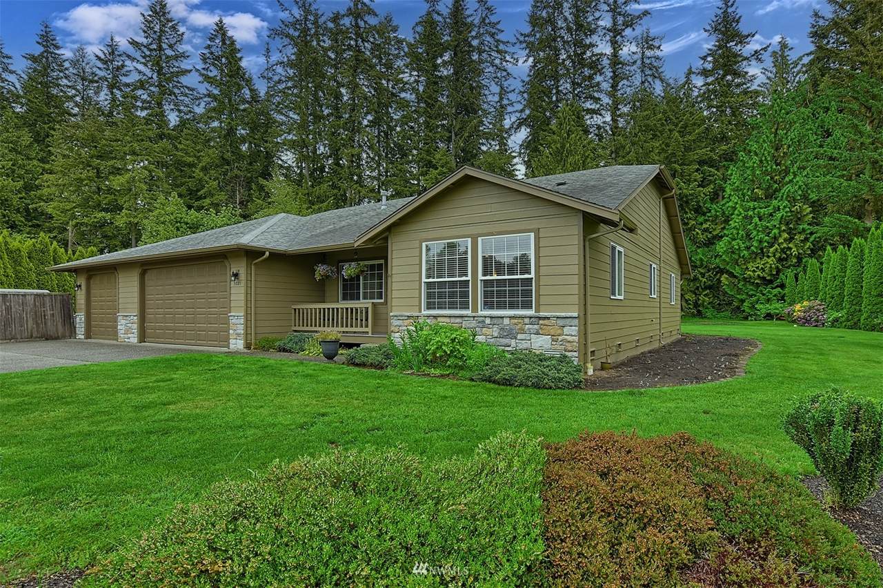 5021 257th Street - Photo 1