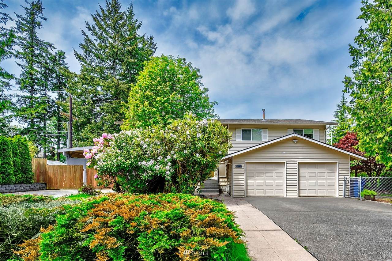 8716 53rd Avenue - Photo 1