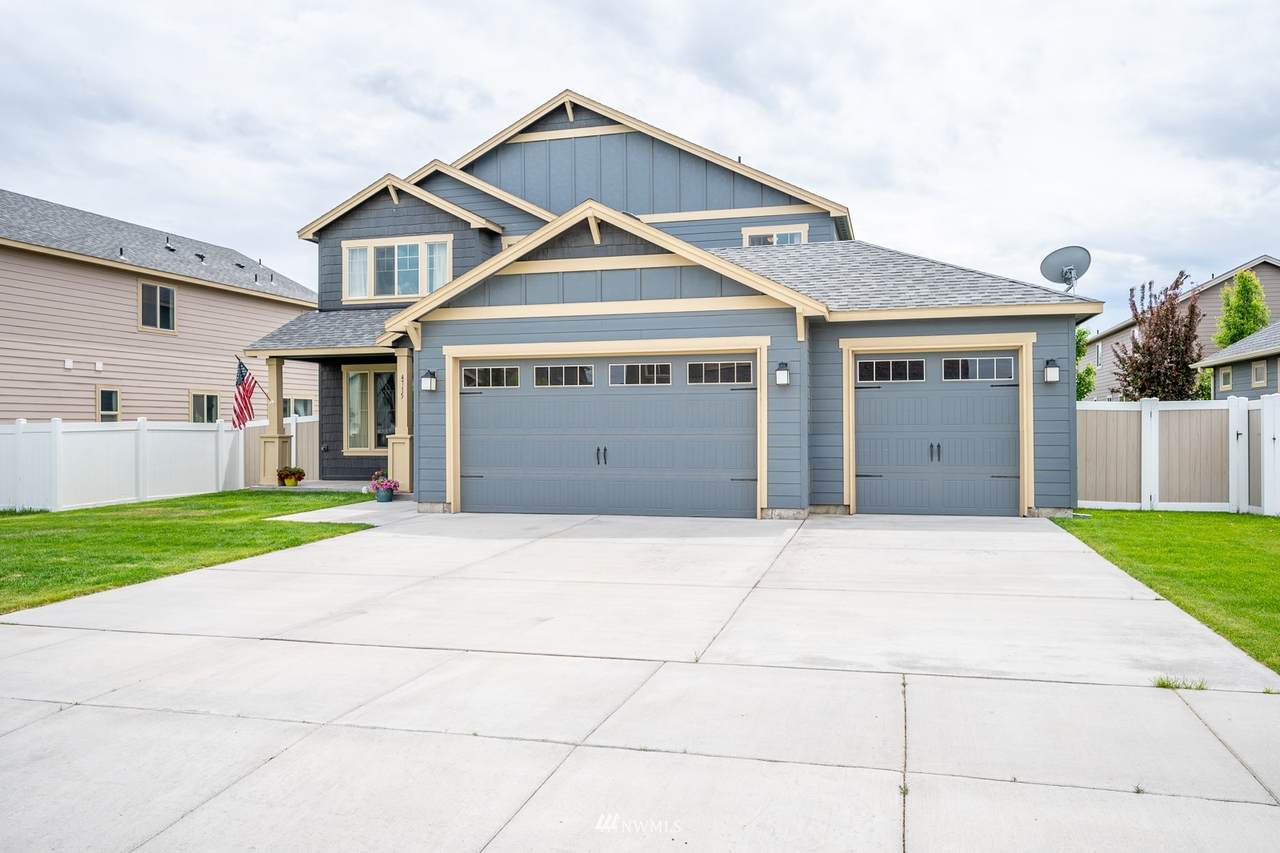 4715 Badger - Photo 1