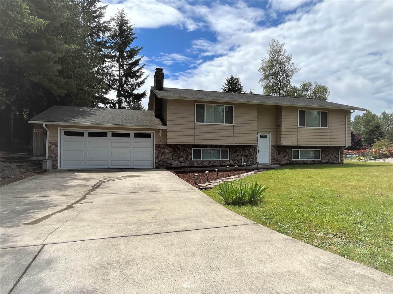 331 Pine Drive - Photo 1