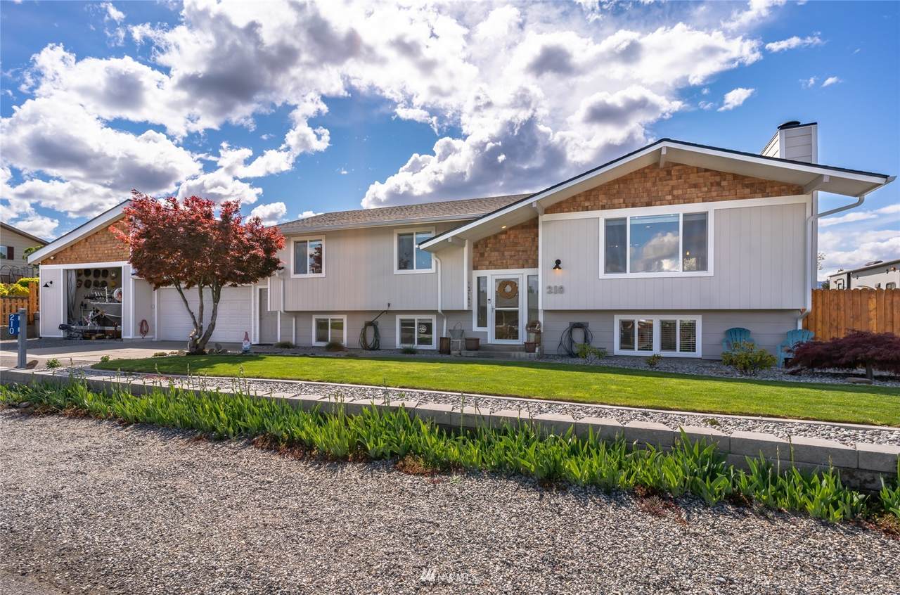 210 Kansas Avenue - Photo 1