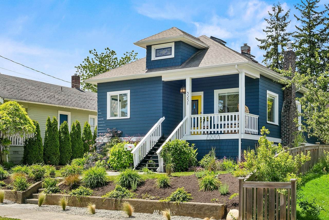 3231 40th Ave - Photo 1