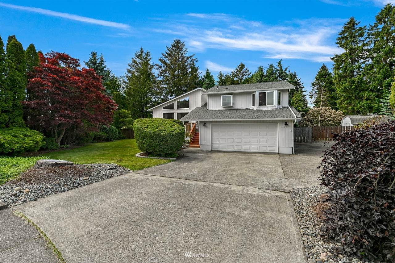 2189 Robyn Drive - Photo 1